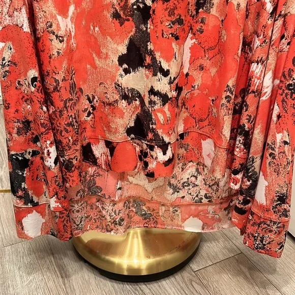 EUC: Watermelon abstract paint splatter design Ducci Tunic Large shirt sleeve - Picture 4 of 8